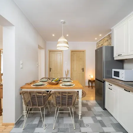 شقة Anasa Thalassas